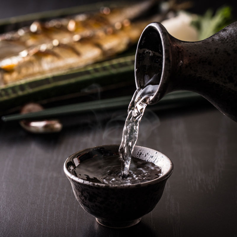 Pouring autumn sake