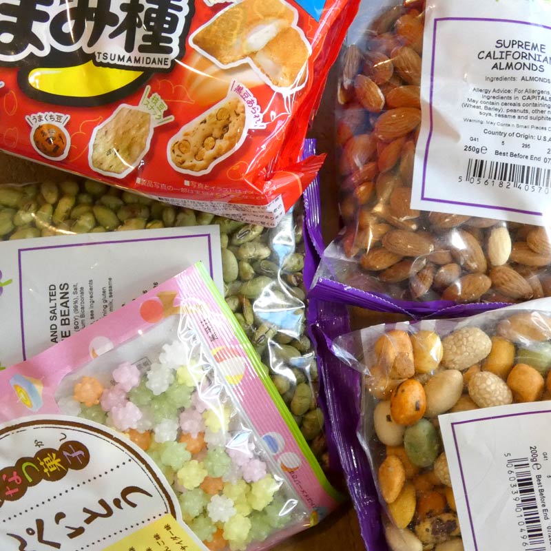 Assorted Japanese and Western dry snacks