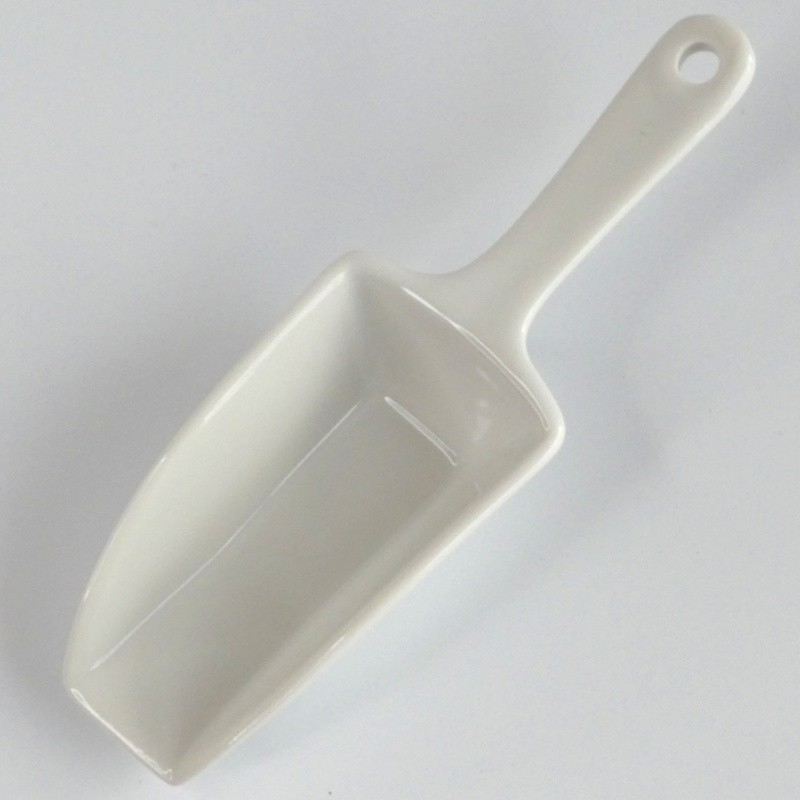 white_ceramic_measuring_scoop_large_01